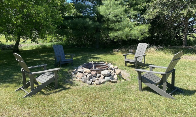 Petoskey House | Cute and Cozy farm house on 1 acre. Serene views. A Gem!