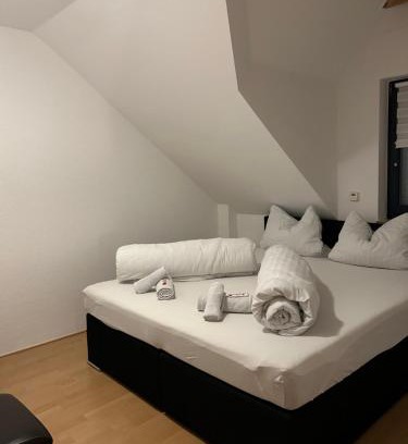 Refrath Apartment | Cute Appartement near Cologne