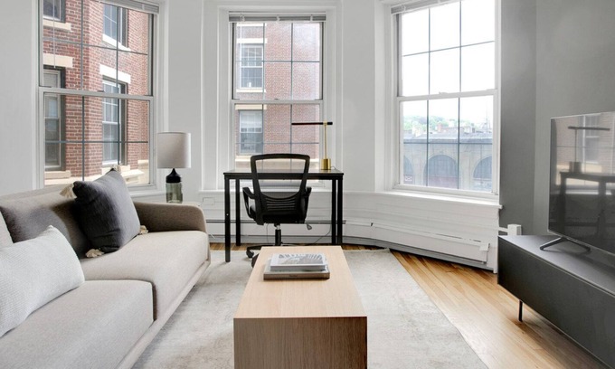 North Brookline Apartment | Cute Brookline 1BR w/ Gym, steps to Green Line, by Blueground