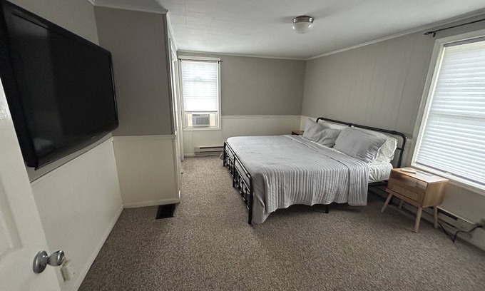 Clayton Apartment | Cute Clayton Village Apartment. Dog friendly. With Boat Parking.