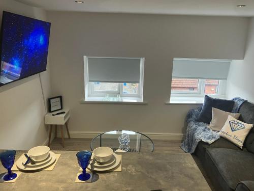 Manchester Apartment | Cute, Comfortable & Classy Condo