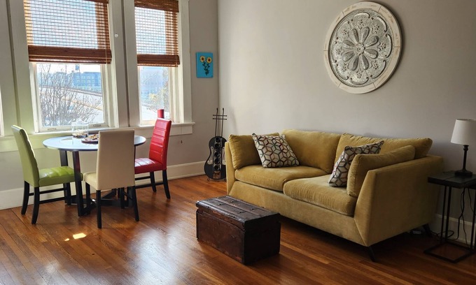 Greenville Downtown Condo | Cute Condo Walking Distance to Downtown Greenville