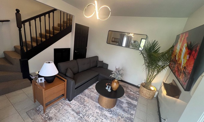 Beach Park Condo | Cute & Cozy, 1bd Condo Apartment/townhouse