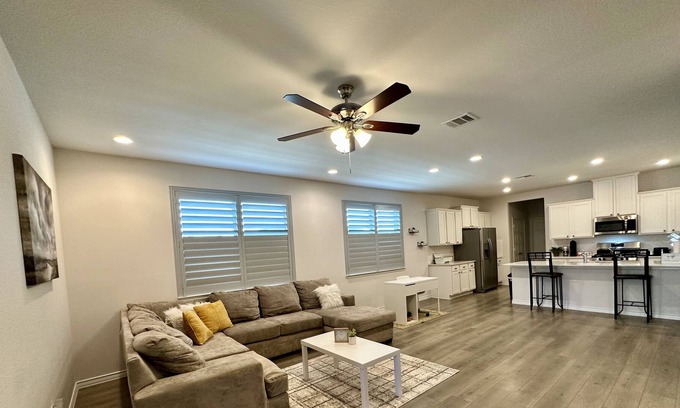 Lincoln Park House | Cute & Cozy 3-Bed, 2-Bath Little Elm Home