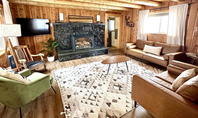 Island Park Cabin | Cute Cozy Cabin in Island Park near Yellowstone