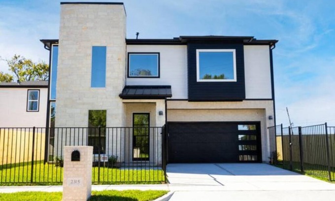 Northside House | Cute Cozy house close to major sporting events and restaurants