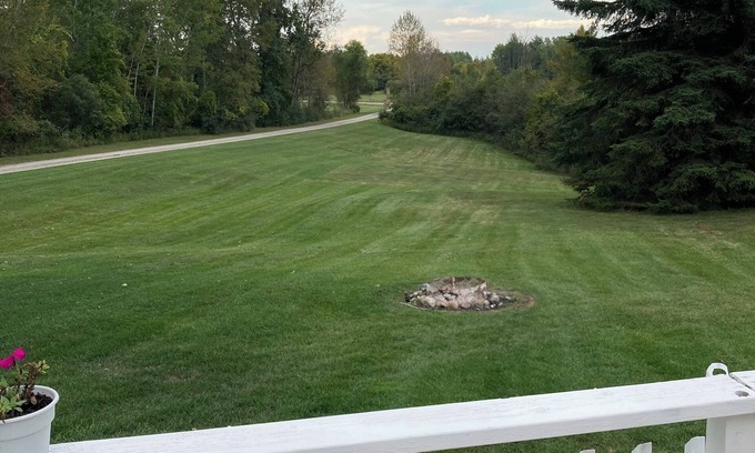 Hale House | Cute Home on many acres with access to ponds and lake