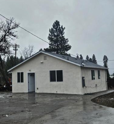 Mount Shasta House | Cute Little House at Mt Shasta