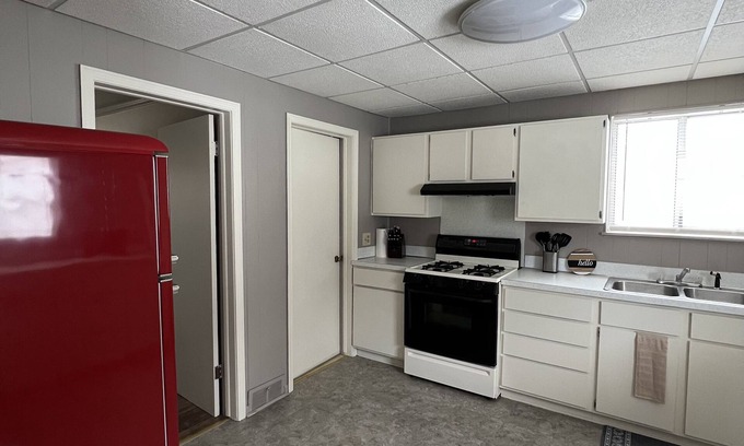 Saginaw House | Cute n cozy near hospitals