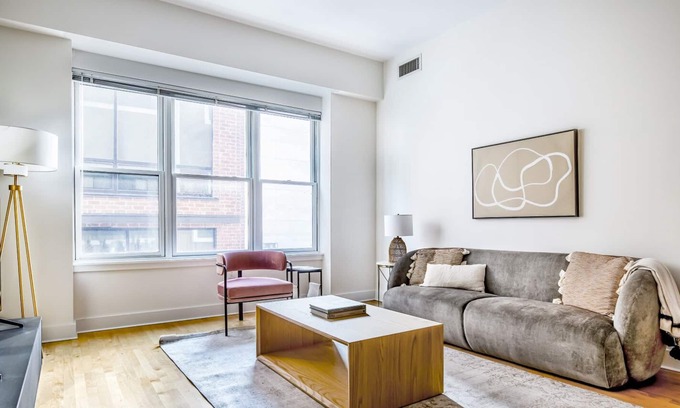 North End Apartment | Cute North End 2BR steps from Harborwalk by Blueground