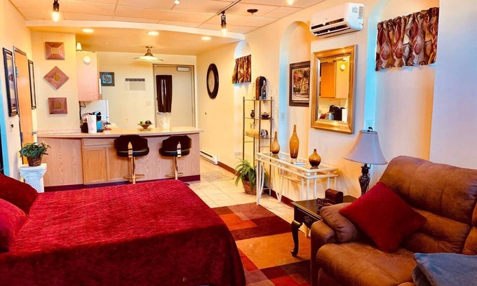 Waverly Apartment | Cute Studio Apartment