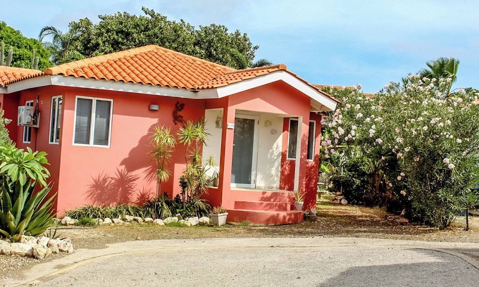 Willemstad House | Cute Tropical House in the North East side of CUR