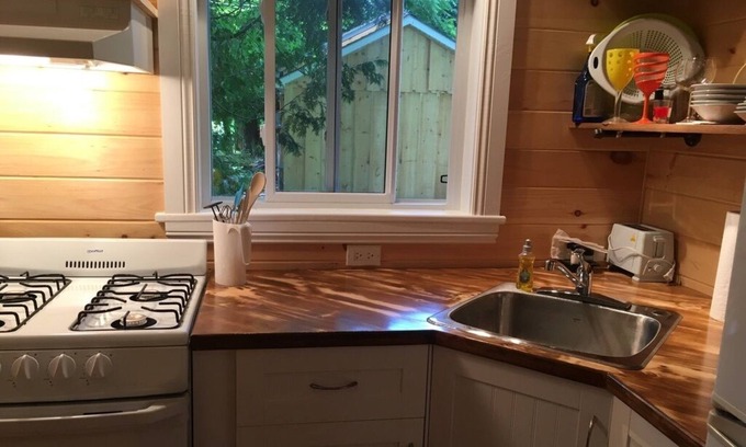 Bayfield Cottage | Cute Two Bedroom Bayfield cottage