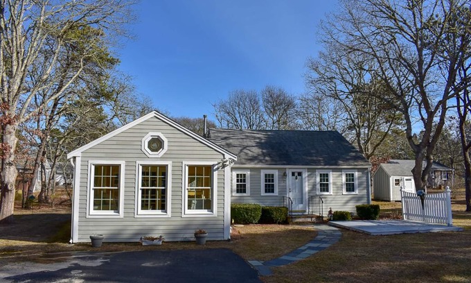 West Dennis House | Cute two bedroom home, less than a mile to the beach