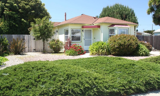 Lompoc House | Cute Wine Country Bungalow