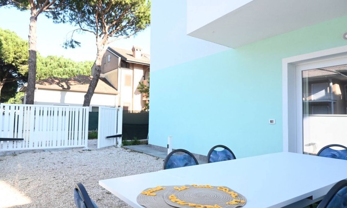 Pinarella Apartment | CV003 - Cervia, wide apartment with courtyard and parking space