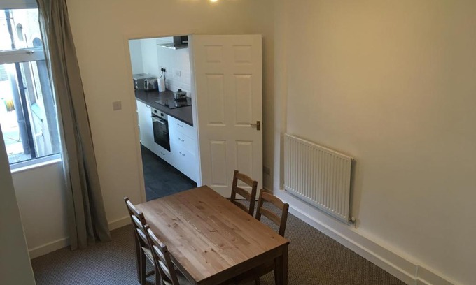 Rugby Apartment | CV21 3SG Self-Serviced Whole 2 Bedroom Mid-Terrace House Near Rugby Station with Self Check-In