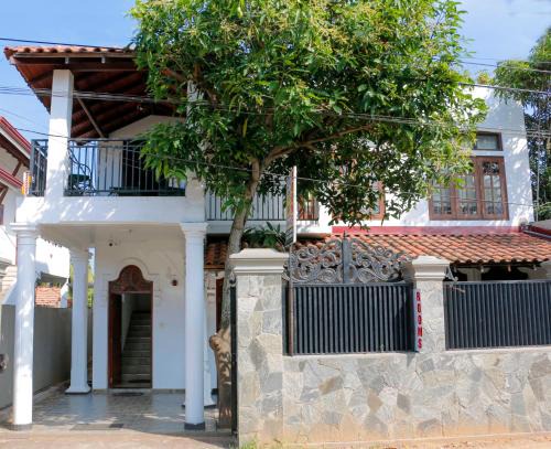 Negombo House | Cvilla Hotel