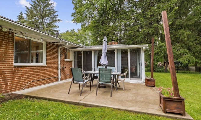 Northfield House | CVNP Getaway - 5 mins to Brandywine Falls