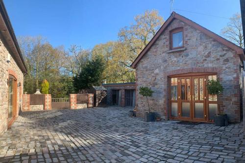 Ammanford House | Cwtch Bach - Garnant