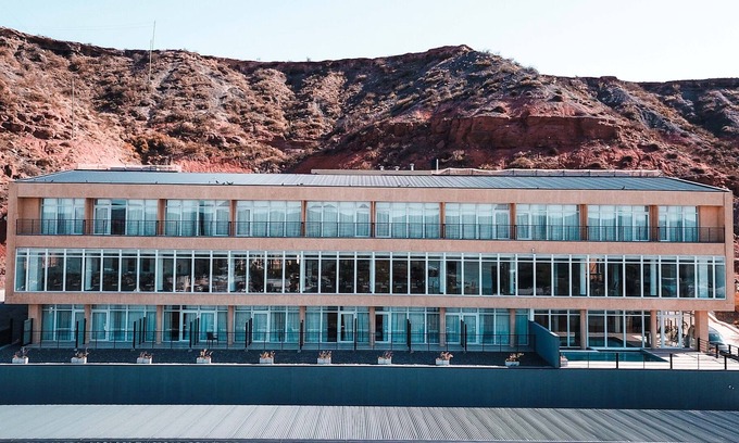 Anelo Hotel | Cyan Wenelen Vaca Muerta