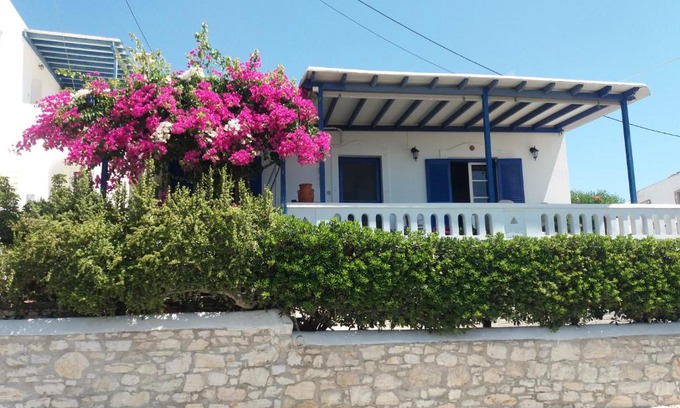 Marpissa House | Cycladic House in Paros