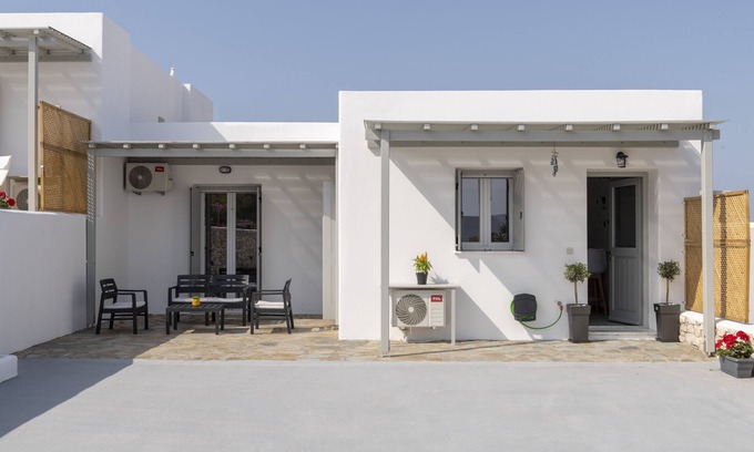 Krotiri Apartment | Cycladic Sunlight 2bedroom House
