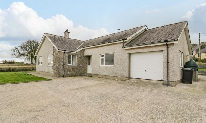 Rhosybol House | Cynefin