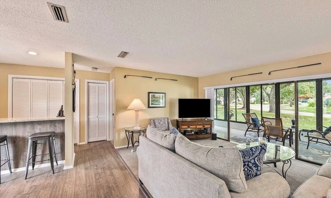 East Lake Woodlands House | Cypress Place | Your Serene Retreat near Tampa!