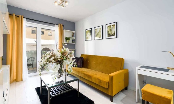 Wilda Apartment | Czarnieckiego 4B | Bright Apartment | Parking