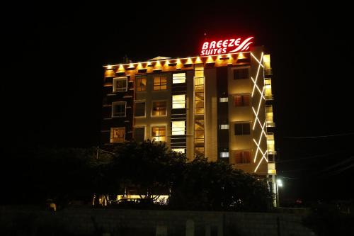 Chikkajala Hotel | D Breeze Suites
