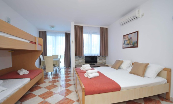 Centar Apartment | D&D Apartments Budva 3 - Apartment with 4 beds (Studio)