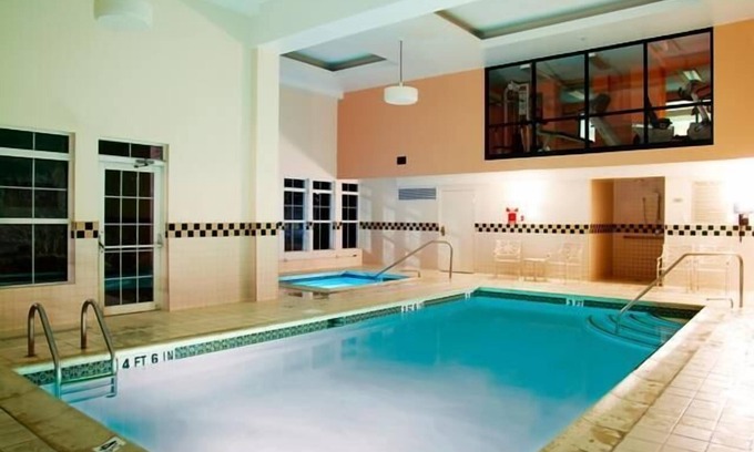 Holyoke Hotel | D. Hotel Suites & Spa