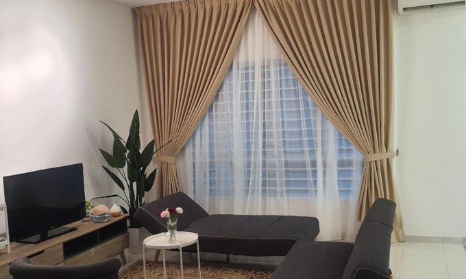 Ijok House | D Laman Haris Homestay