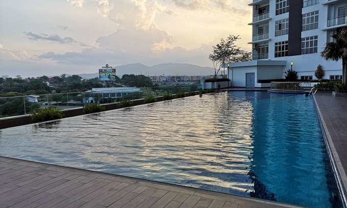 Daerah Kulai Apartment | D'Putra Suites & Homestay @ Near Senai Airport/Johor Premium Outlet/AEON Mall
