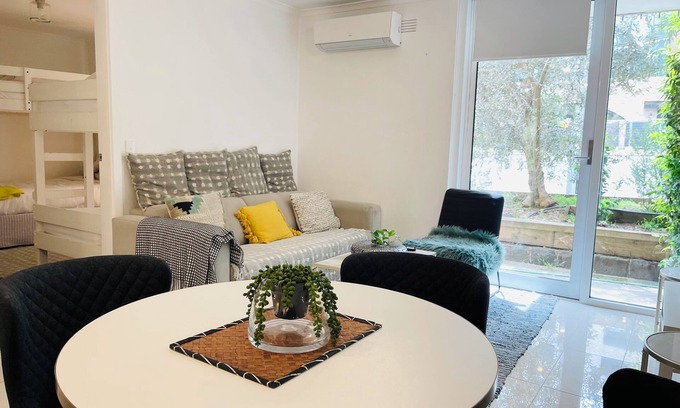 North Melbourne Apartment | D101 Charming apartment in North Melbourne