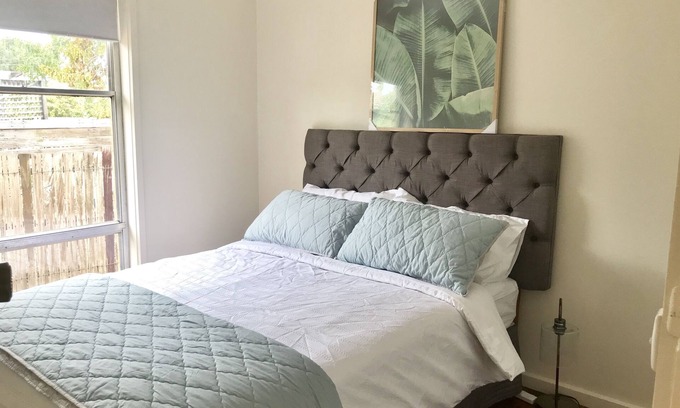 Sunshine West House | D118 Cawood Family Stay