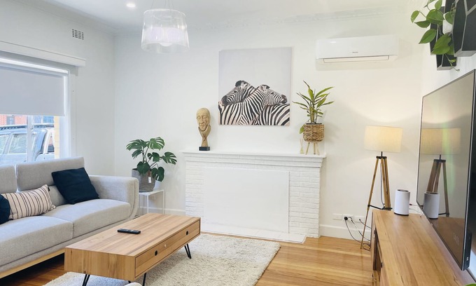 St. Albans House | D133 St Alban station stay