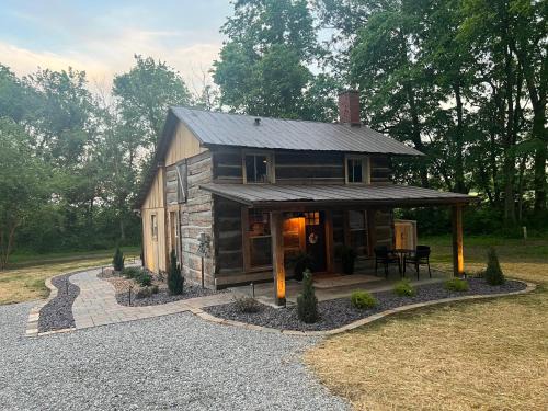 Wadesville House | DA Cabin