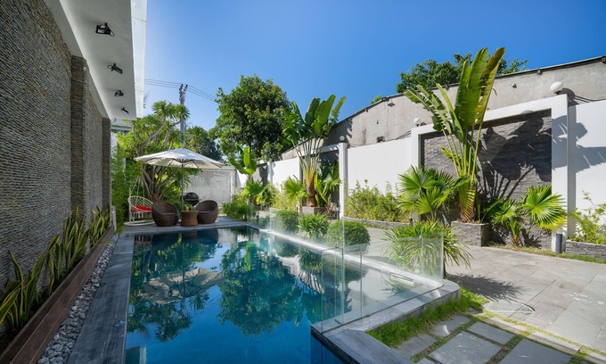 Ngu Hanh Son Villa | Da Na Beach Villa