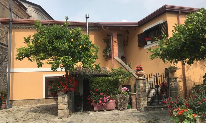 Castellabate Historic Centre House | Da Sabrina