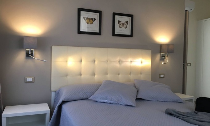 Montignoso Apartment | "Da Vinci" Tuscany House of Artists Apartment