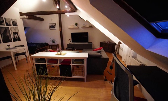 Bothfeld Apartment | Dachgeschosswohnung