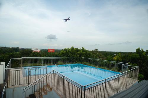 Nedumbassery Hotel | Daffodils Luxury Airport Suites