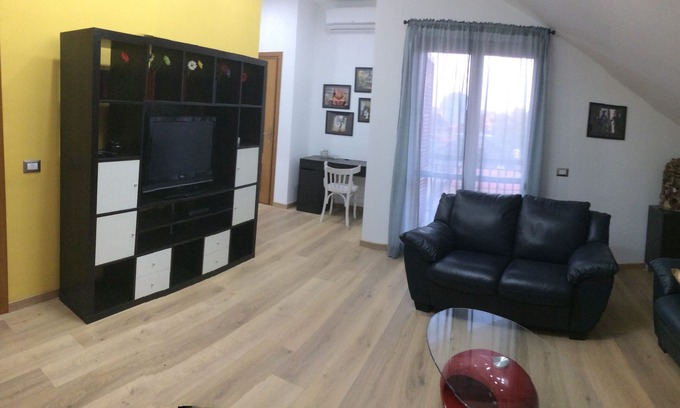 Casalnuovo di Napoli Apartment | Dafne Home offers you a pleasant accommodation in the nearby suburbs of Naples
