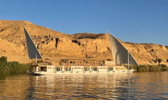 Luxor House | Dahabiya Nile Sailing