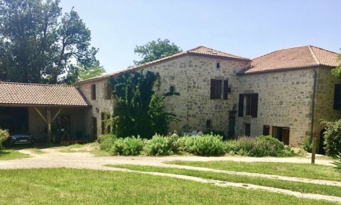 Clermont-Dessous Bed & Breakfast | Daho room "Chez Sophie" 4 people maximum