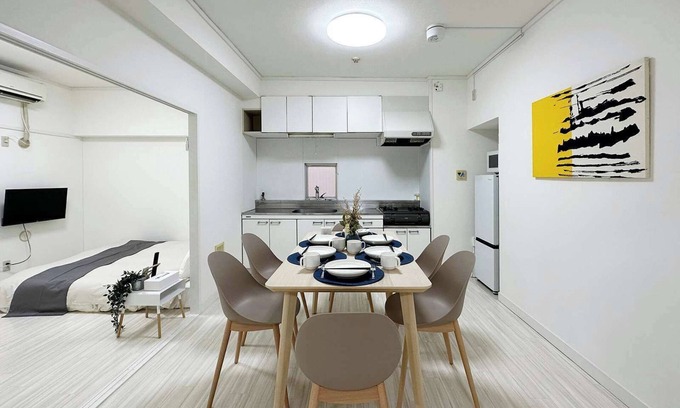 Hiroshima City Centre Apartment | Dai3kuboi - 3 BR Near Peace Park for 9 ppl