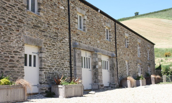 Saint Goran House | Daisy Barn - Beautiful Grade 2 listed conversion