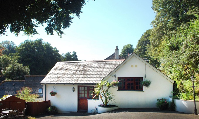 Berrynarbor House | Daisy Cottage Berrynarbor near Broadsands beach